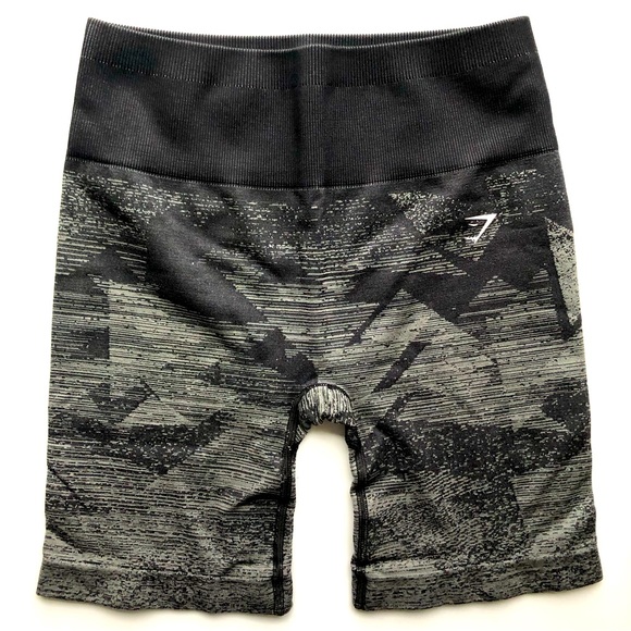 Gymshark S/S Adapt Ombre Seamless Shorts & Sports Bra Set - Picture 2 of 6